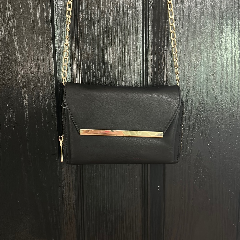 Black and gold purse
